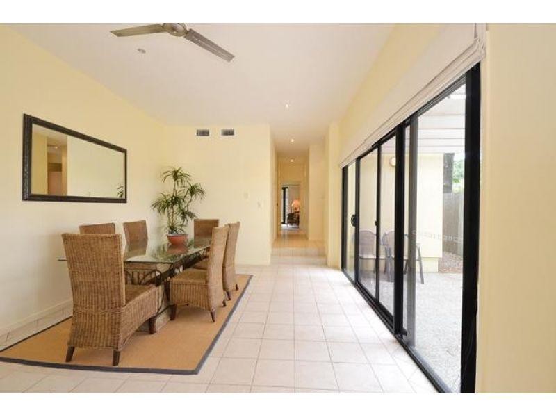 1/8 Angler Street, Noosa Heads QLD 4567