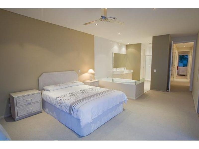 4/233-235 Weyba Road, Noosaville QLD 4566