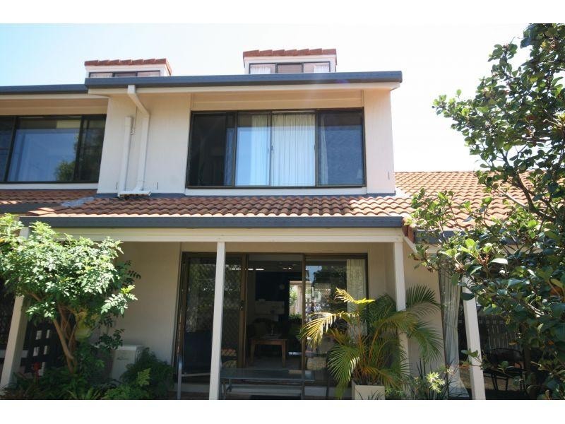 25/124 Noosa Parade, Noosa Heads QLD 4567