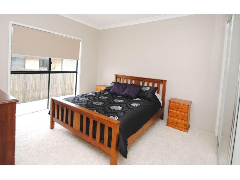 9 Principal Place, Jones Hill QLD 4570