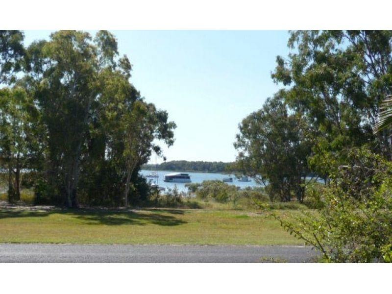 23 Oyster Parade, Tin Can Bay QLD 4580