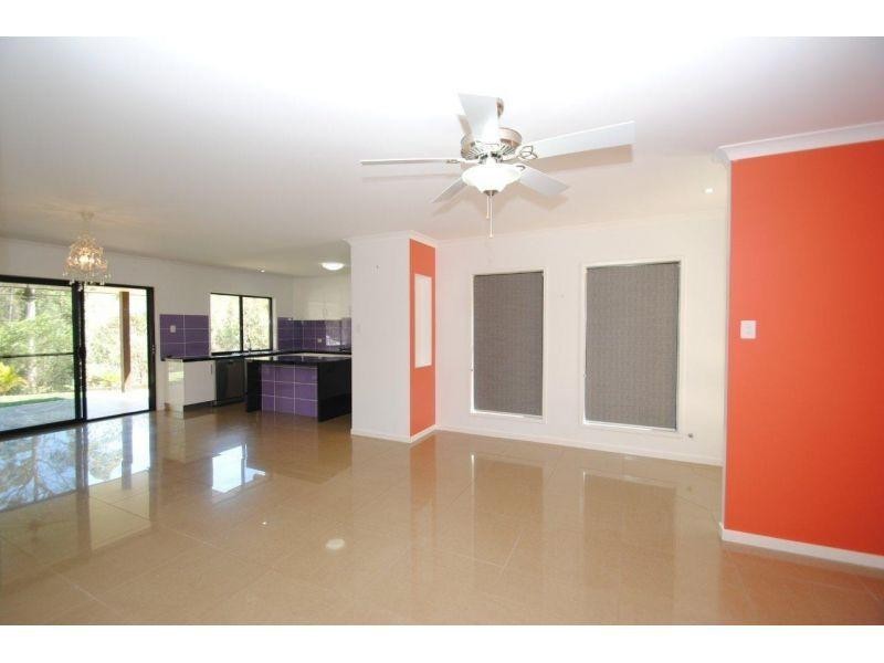 10 Parakeet Court, Tamaree QLD 4570