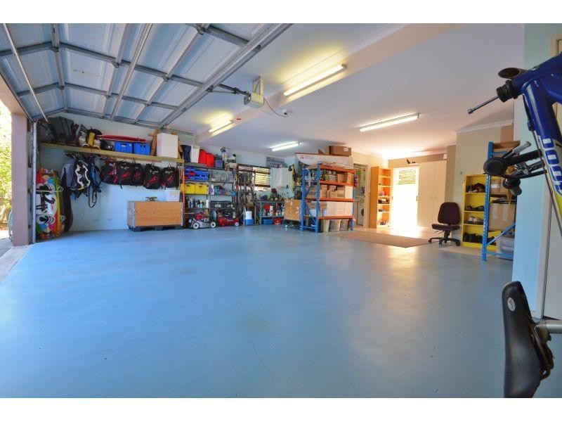 11 Captains Court, Sunrise Beach QLD 4567