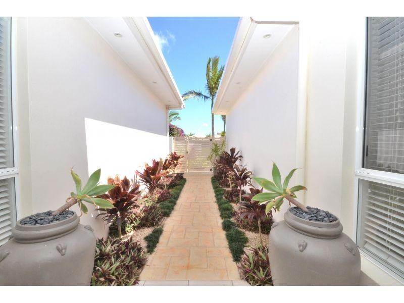 7 Mermaid Quay, Noosa Waters QLD 4566