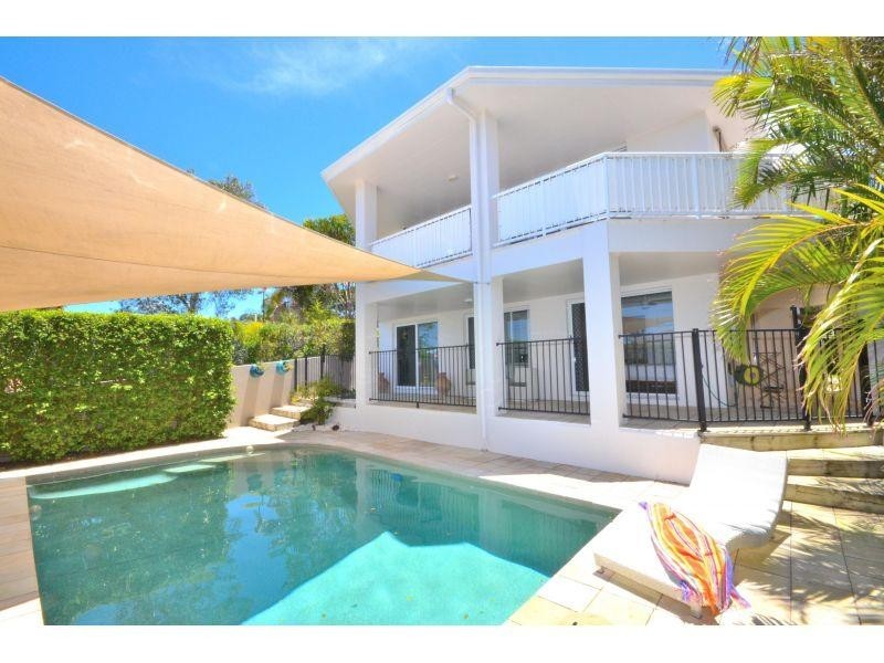 45 Orealla Cr, Sunrise Beach QLD 4567