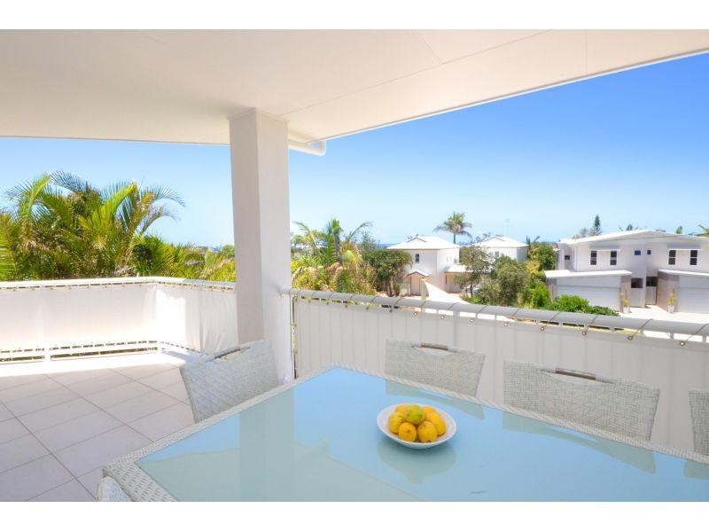 45 Orealla Cr, Sunrise Beach QLD 4567