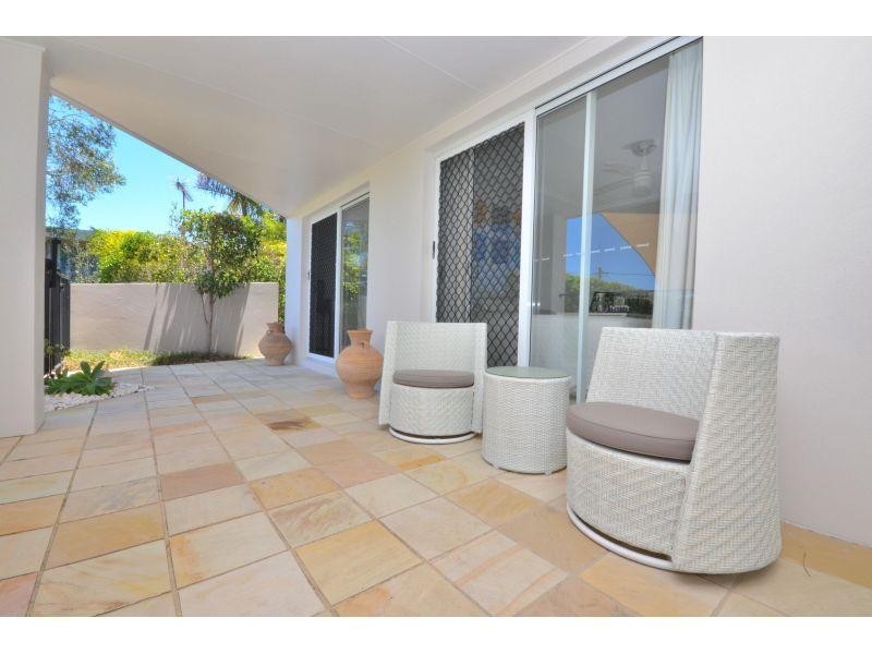 45 Orealla Cr, Sunrise Beach QLD 4567