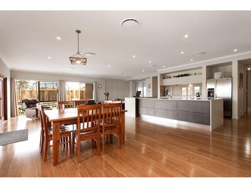 5 – 7  Waratah Place, Southside QLD 4570