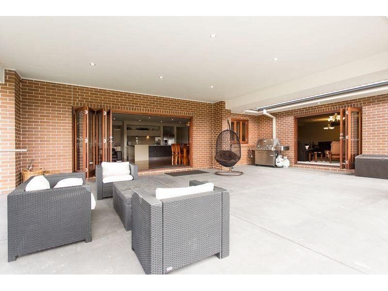 5 – 7  Waratah Place, Southside QLD 4570