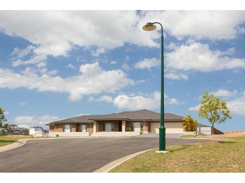 5 – 7  Waratah Place, Southside QLD 4570