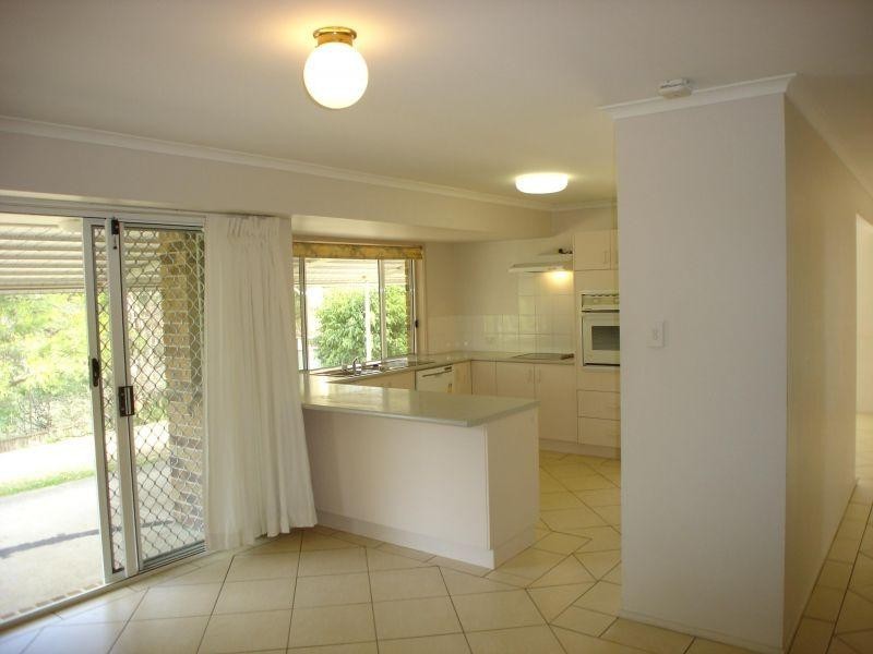61 Hooper Crescent, Tewantin QLD 4565