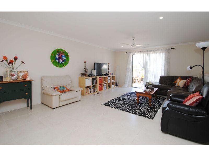 47 Hilltop Avenue, Southside QLD 4570