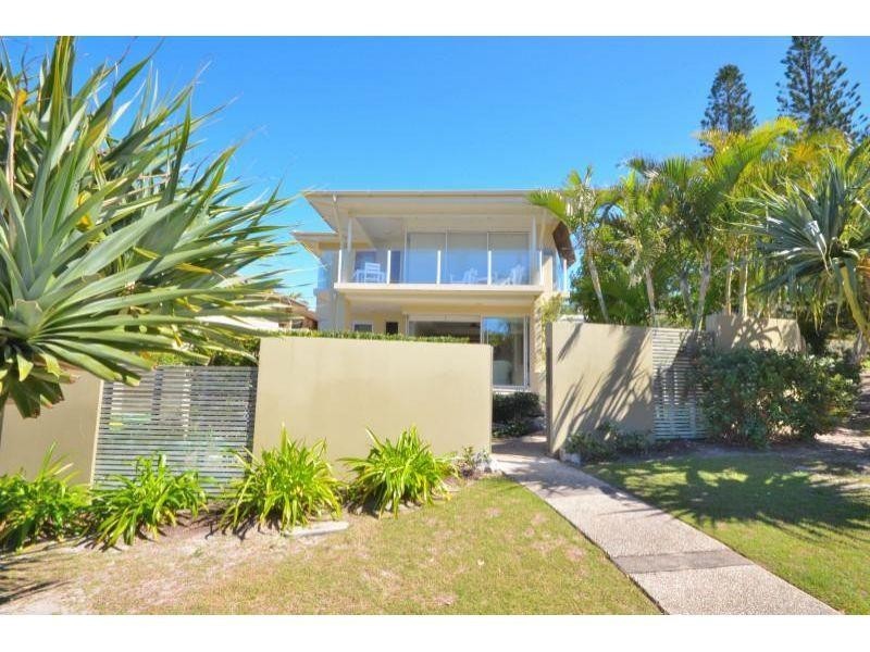 2/35 The Esplanade, Sunshine Beach QLD 4567