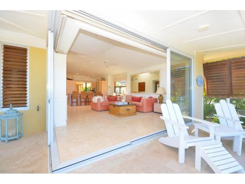 2/35 The Esplanade, Sunshine Beach QLD 4567