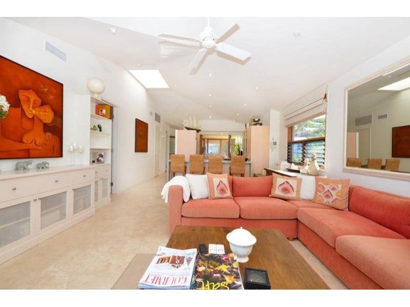 2/35 The Esplanade, Sunshine Beach QLD 4567