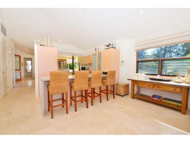 2/35 The Esplanade, Sunshine Beach QLD 4567