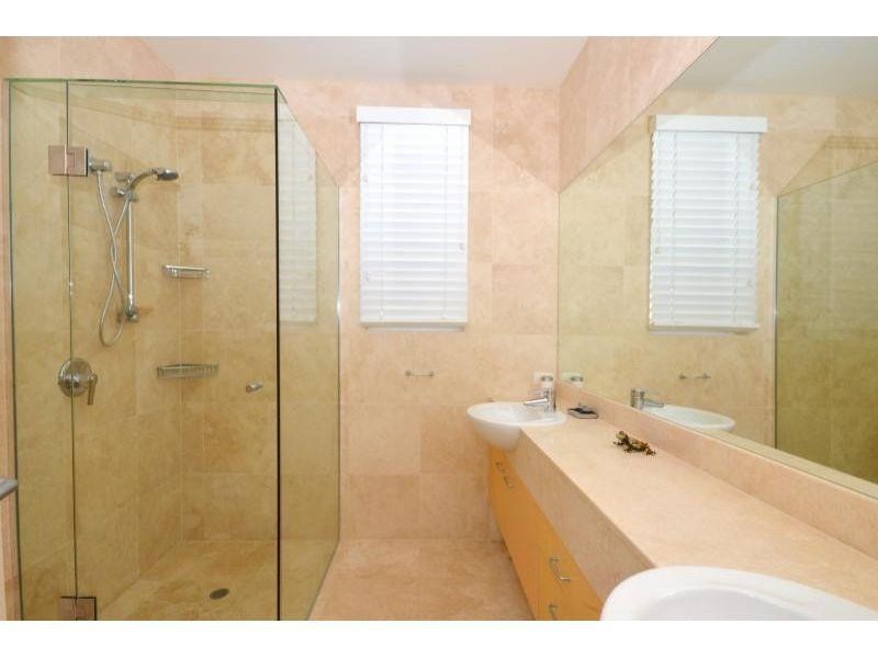 2/35 The Esplanade, Sunshine Beach QLD 4567
