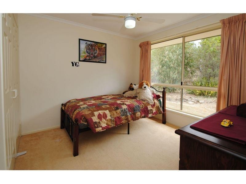 36 Bath Road, Canina QLD 4570
