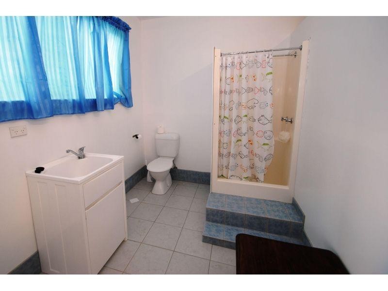 36 Bath Road, Canina QLD 4570