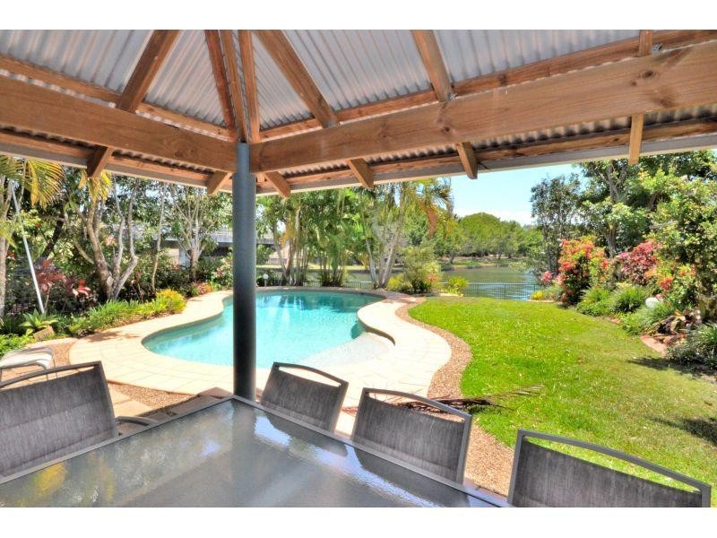 2/12 Hygieta Street, Noosaville QLD 4566