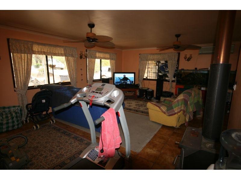 41 Rawlins Road, Chatsworth QLD 4570