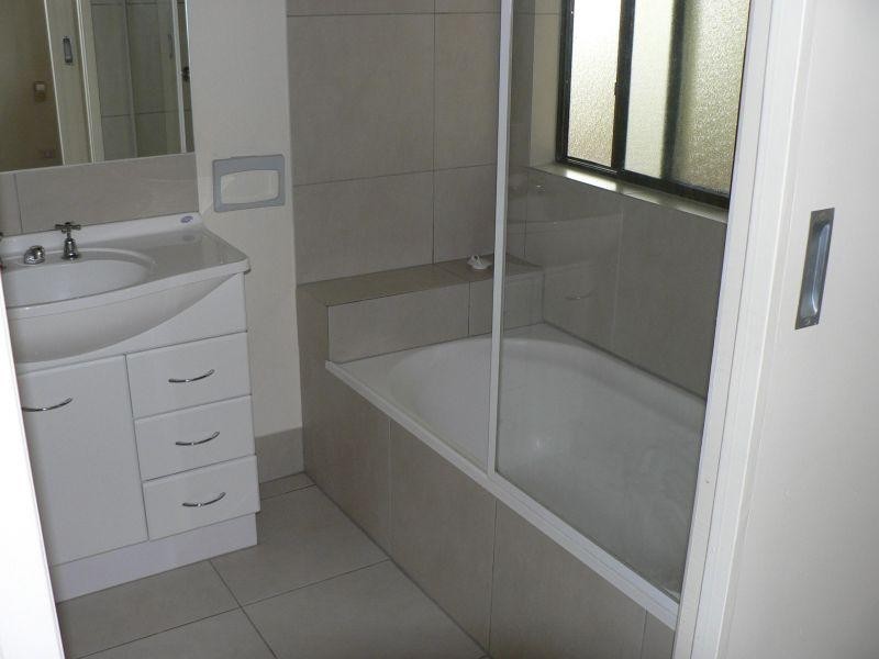 3 Laburnum Cres, Noosaville QLD 4566