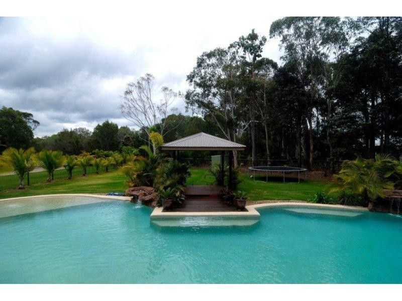 25 Yatama Place, Cooroibah QLD 4565