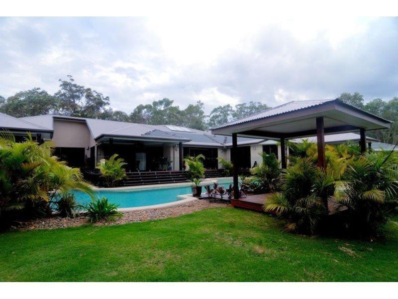 25 Yatama Place, Cooroibah QLD 4565