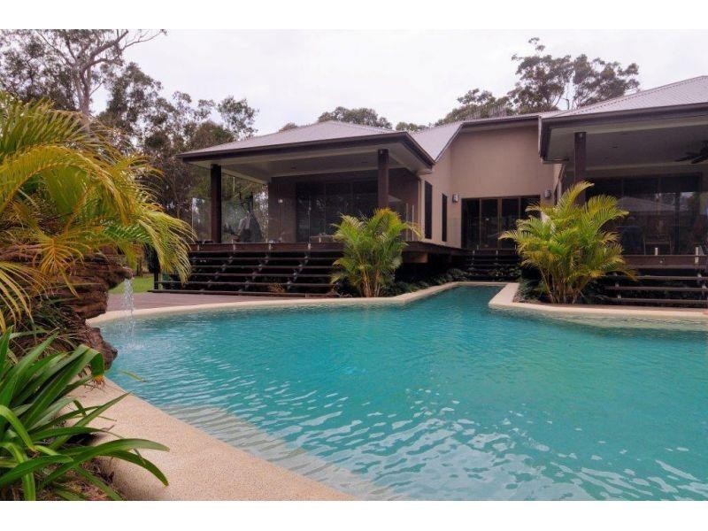 25 Yatama Place, Cooroibah QLD 4565