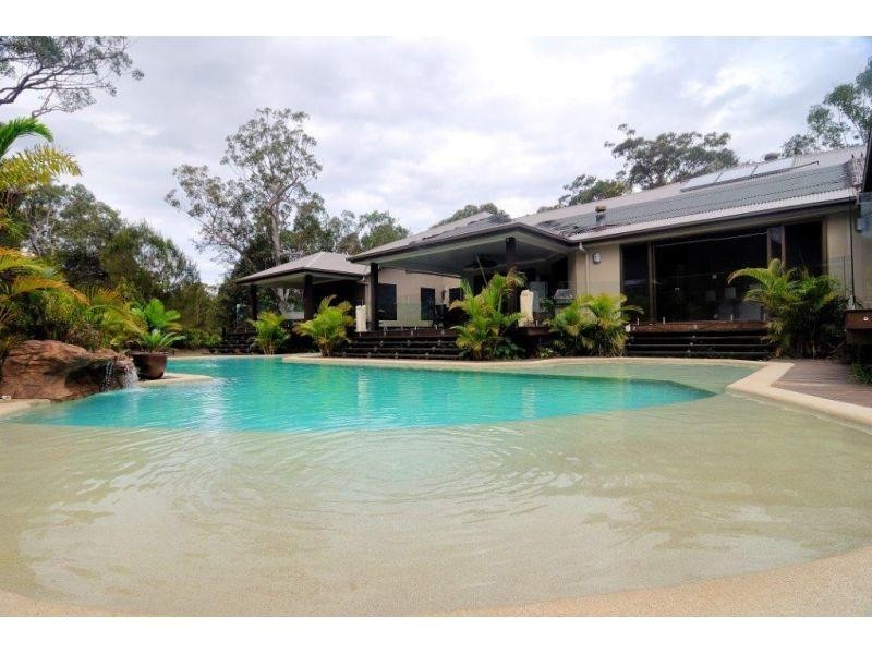 25 Yatama Place, Cooroibah QLD 4565