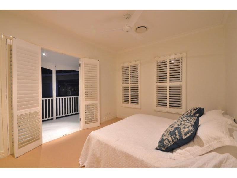 21 Dolphin Bay Drive, Sunshine Beach QLD 4567