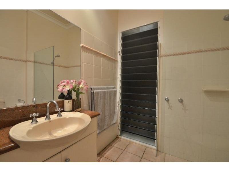 21 Dolphin Bay Drive, Sunshine Beach QLD 4567