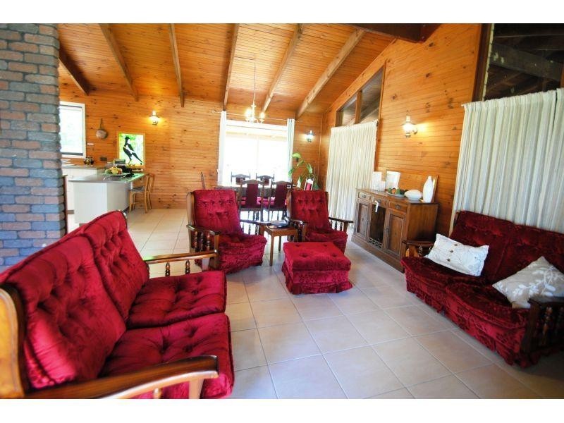 2  Goldstone Crescent, Southside QLD 4570