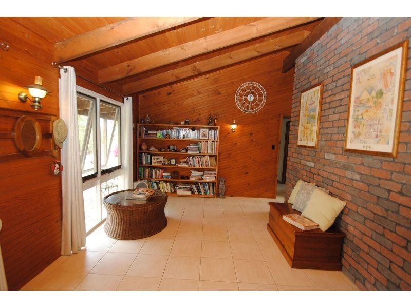 2  Goldstone Crescent, Southside QLD 4570