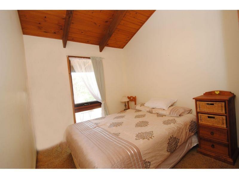 2  Goldstone Crescent, Southside QLD 4570