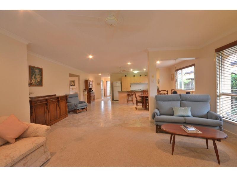 18/5 Riverstone Court, Tewantin QLD 4565