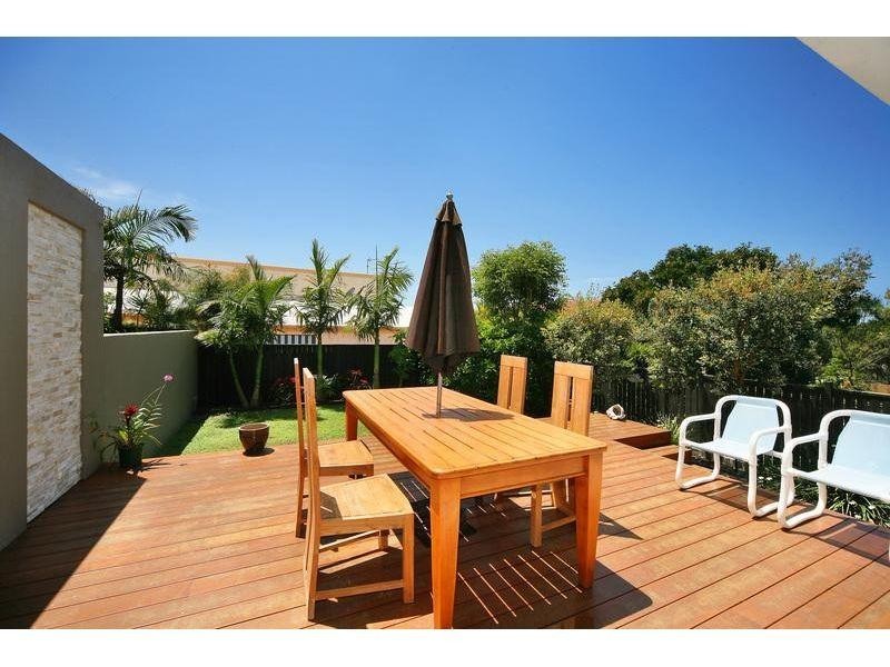 2/20 Orealla Crescent, Sunrise Beach QLD 4567