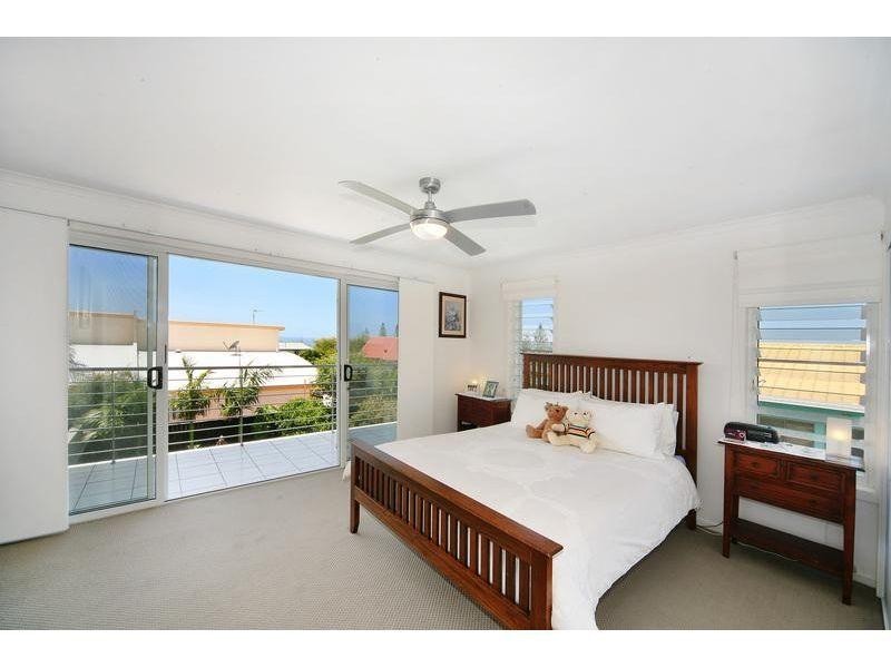 2/20 Orealla Crescent, Sunrise Beach QLD 4567