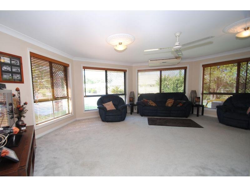28 Emerald Drive, Southside QLD 4570