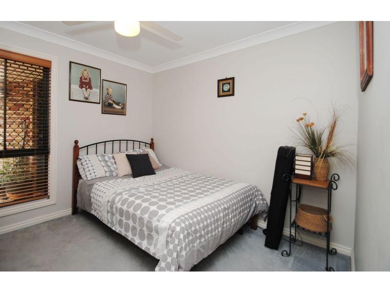 28 Emerald Drive, Southside QLD 4570