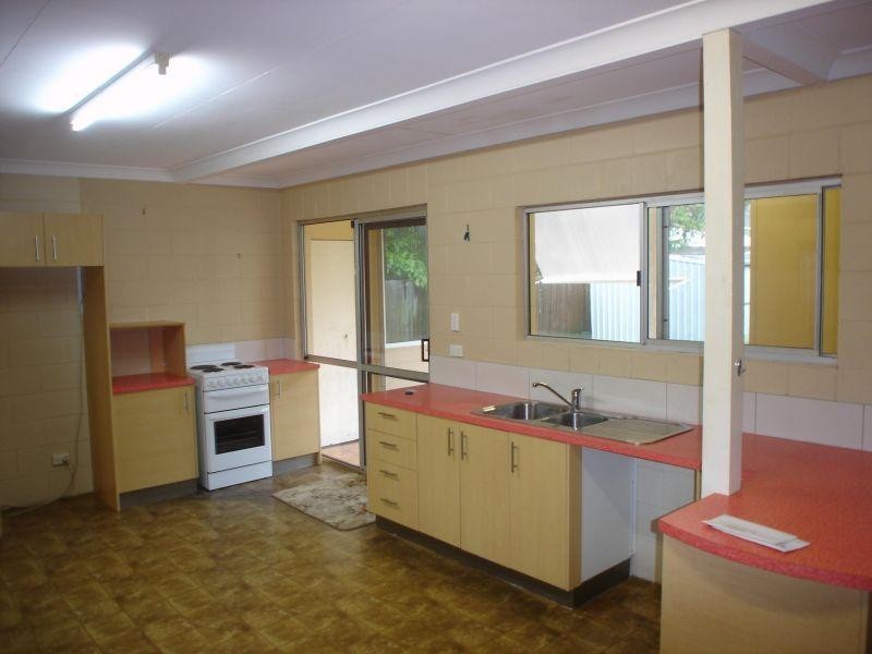 6 Juron St, Noosaville QLD 4566