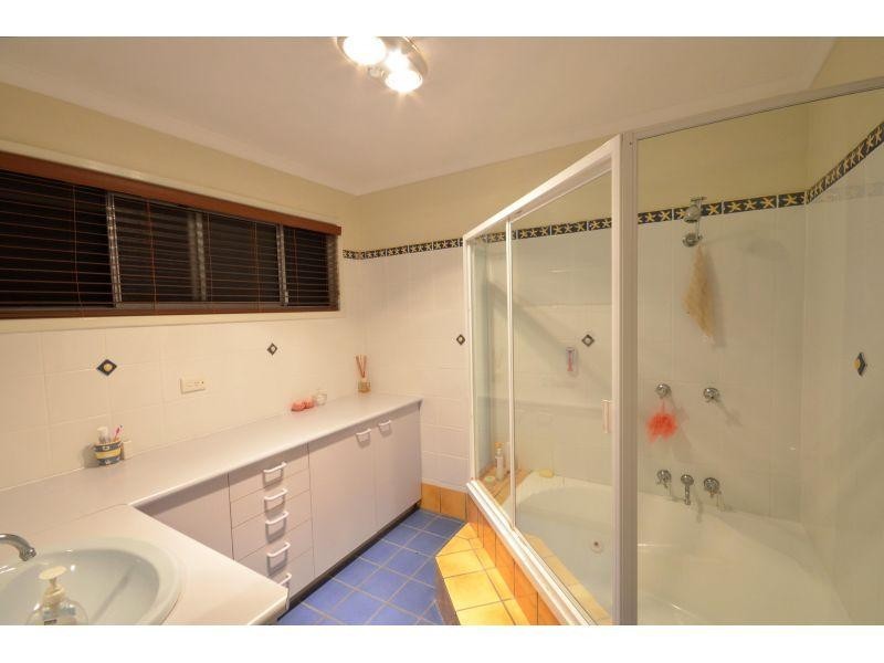 3 Taine St, Noosaville QLD 4566