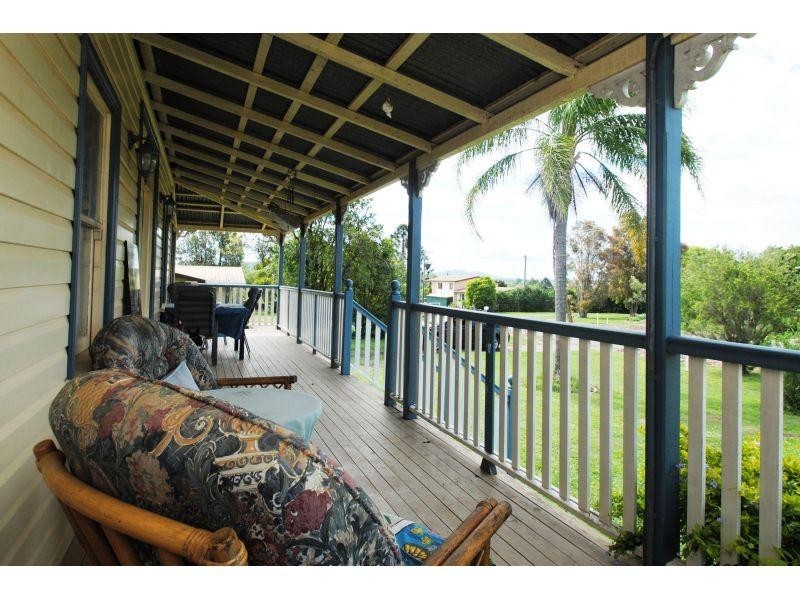 26 Power Road, Southside QLD 4570