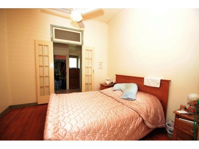 26 Power Road, Southside QLD 4570