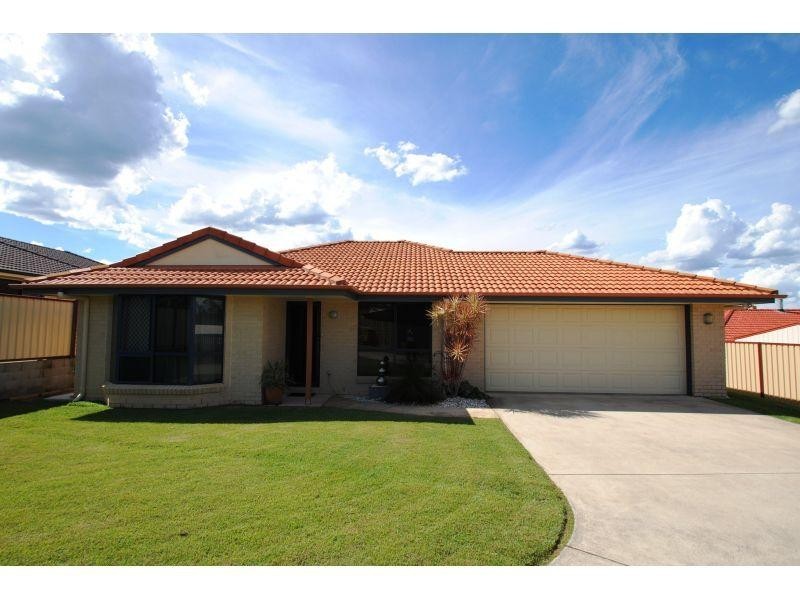 6 Kyleigh Court, Southside QLD 4570