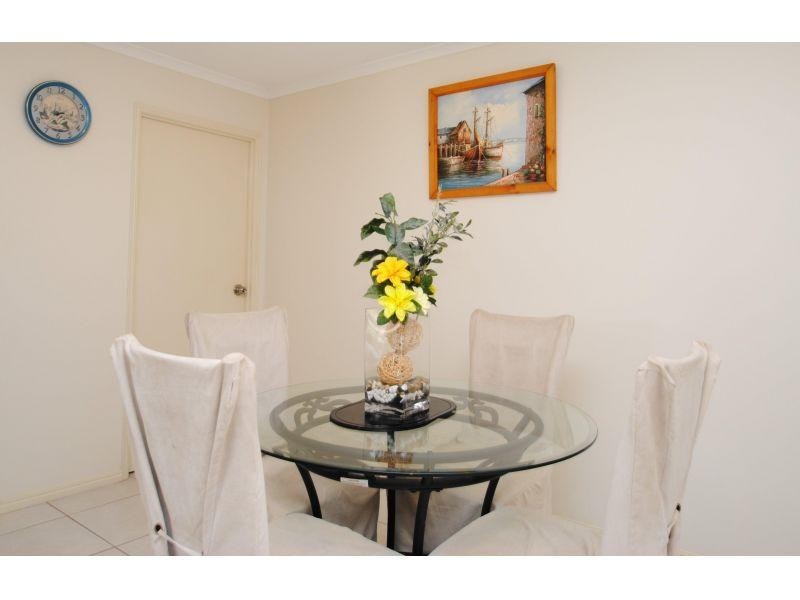 6 Kyleigh Court, Southside QLD 4570