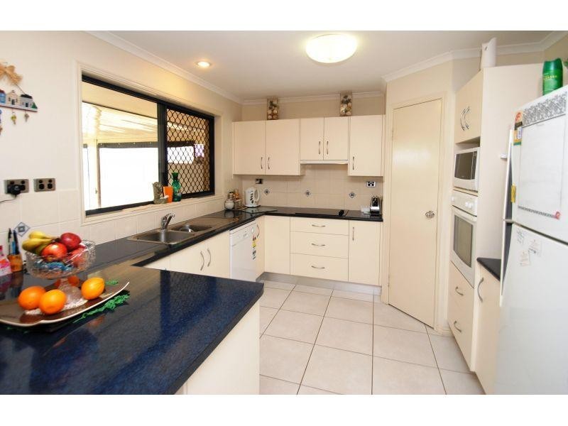 6 Kyleigh Court, Southside QLD 4570