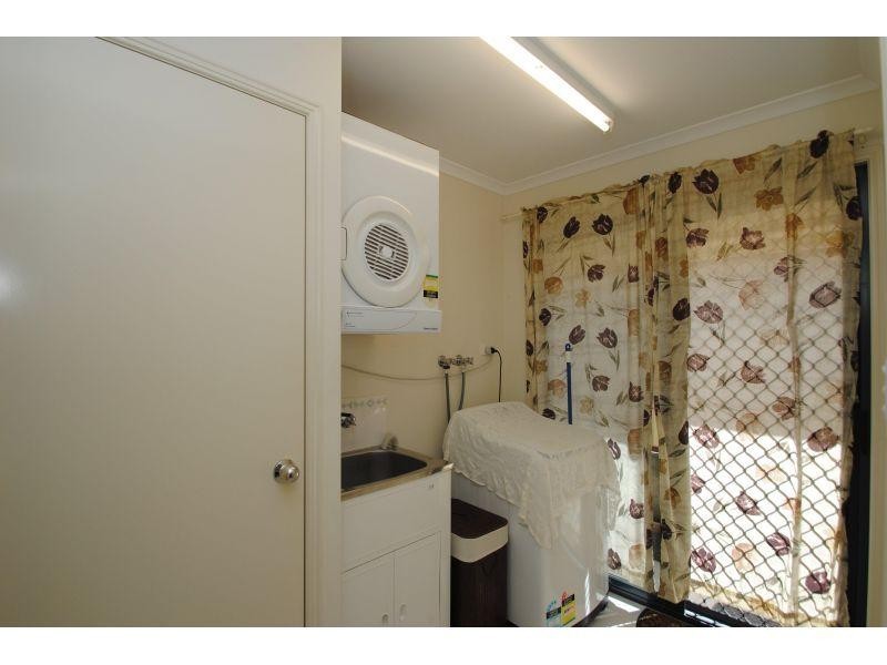 6 Kyleigh Court, Southside QLD 4570