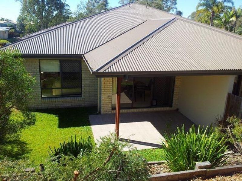 2/7 Rocklea Drive, Southside QLD 4570