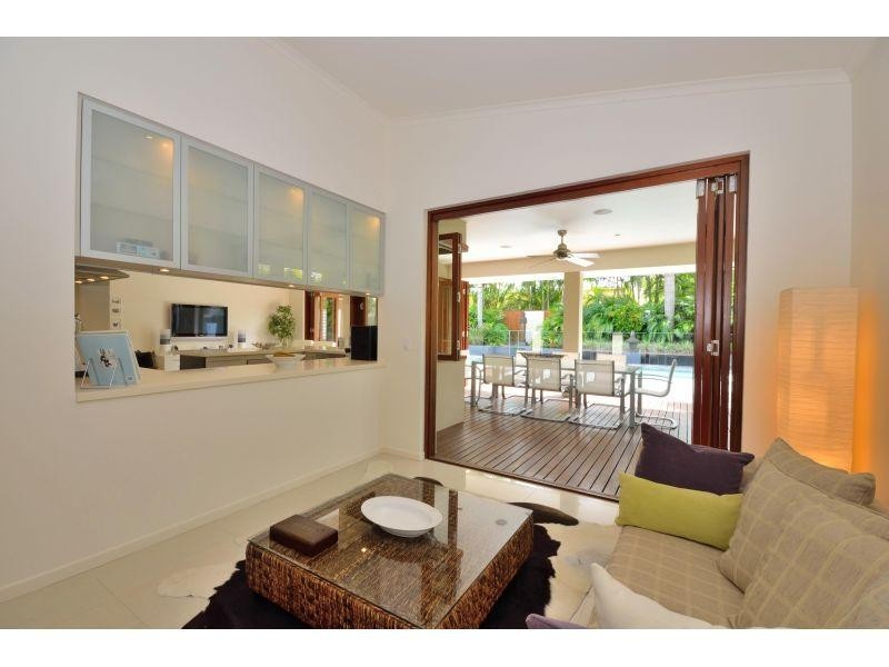 36 Waterside Court, Noosaville QLD 4566